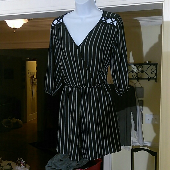 Rags to wishes ladies this romper - Picture 1 of 6